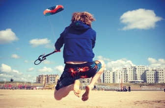Comment sauter avec un powerkite?